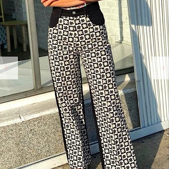 sold- LISA SAYS GAH! Robyn Jeans in Black Daisy Check - Picture 3 of 13